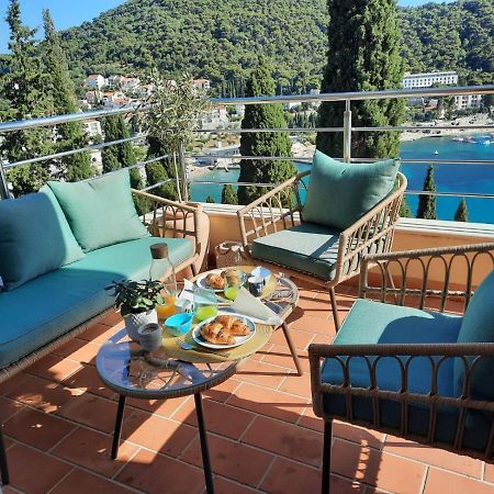 Blue Dream - Stylish Apt With Stunning Sea View Дубровник Екстериор снимка