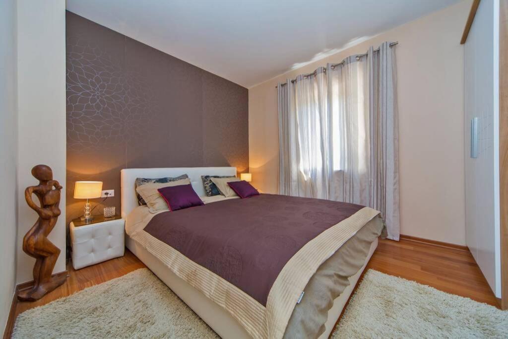 Blue Dream - Stylish Apt With Stunning Sea View Дубровник Екстериор снимка
