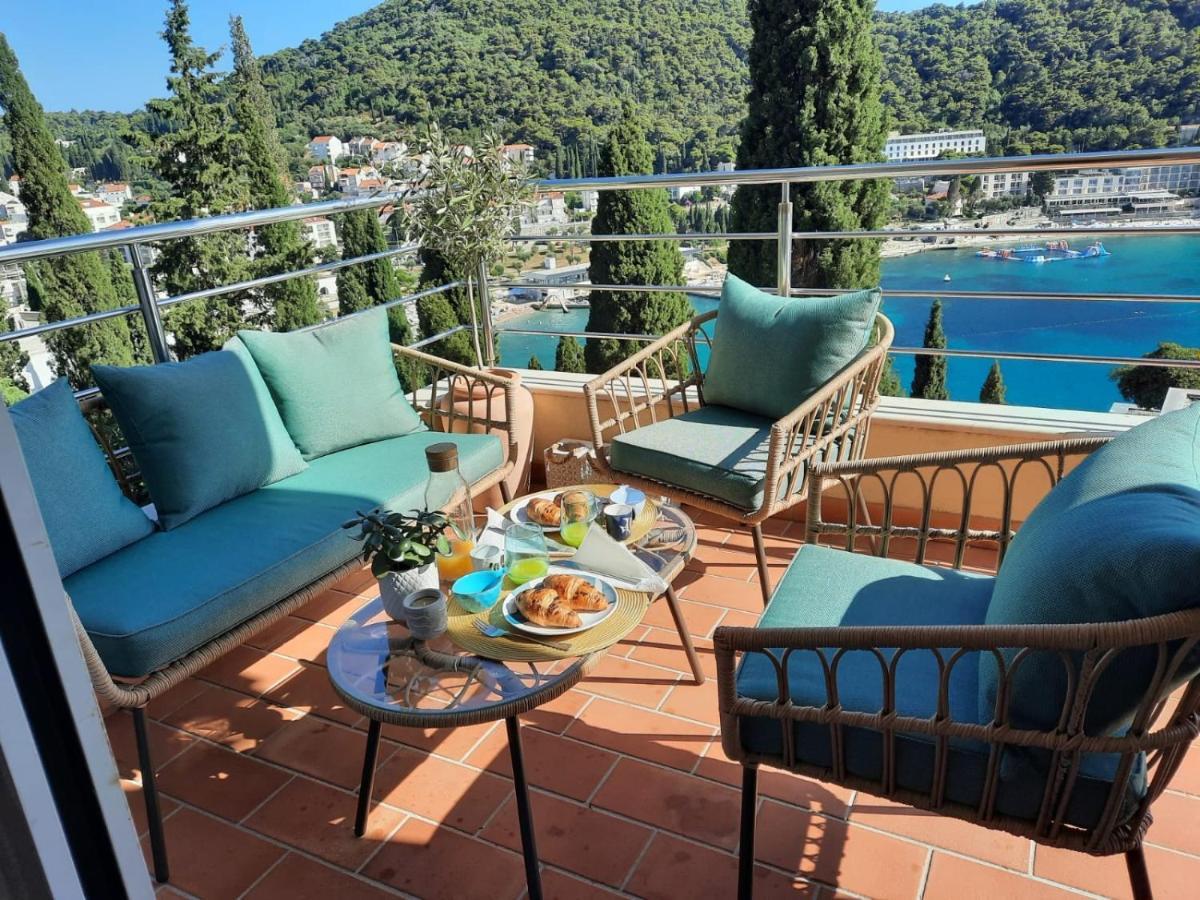 Blue Dream - Stylish Apt With Stunning Sea View Дубровник Екстериор снимка